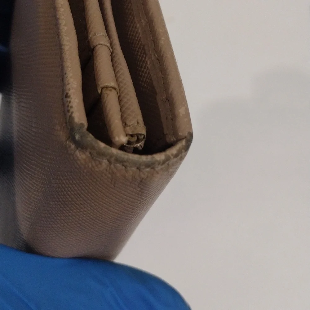 PRADA Wallet 7.5"x3.25" Tan Saffiano Leather Long Flap Snap Closure - Authentic - Picture 6 of 14